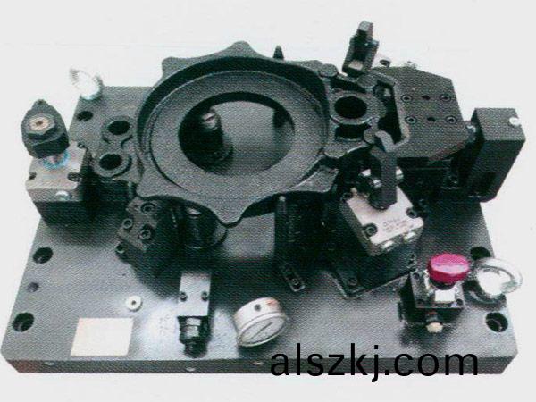 製(zhi)動器(qi)底(di)闆(ban)液壓(ya)裌(jia)具